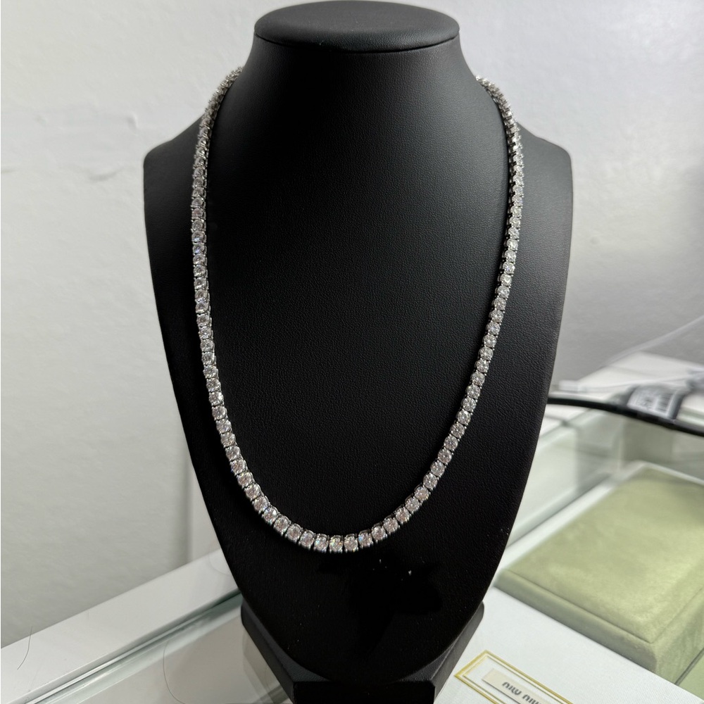 Elegant Silver Tennis Necklace